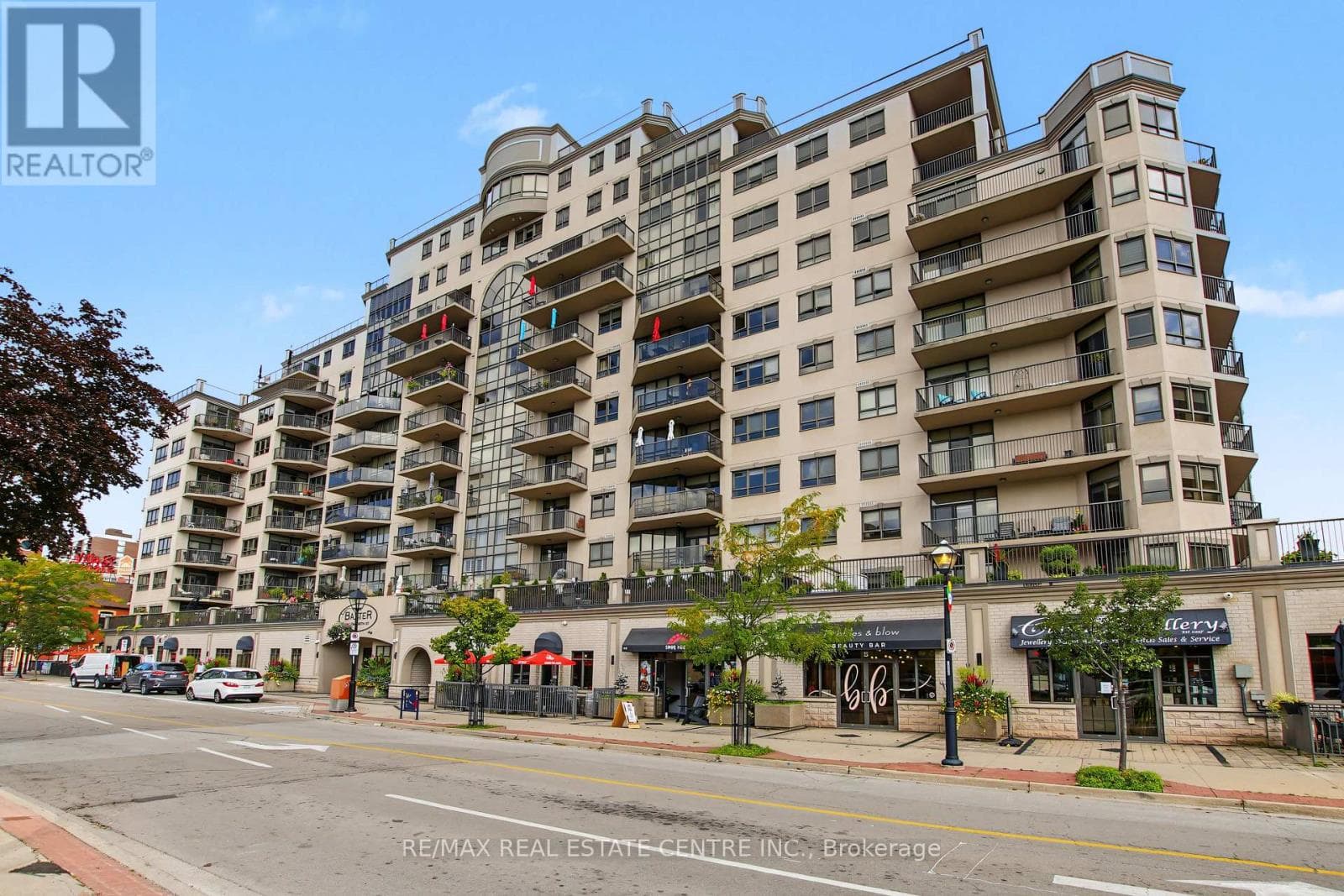 903- 399 Elizabeth Street