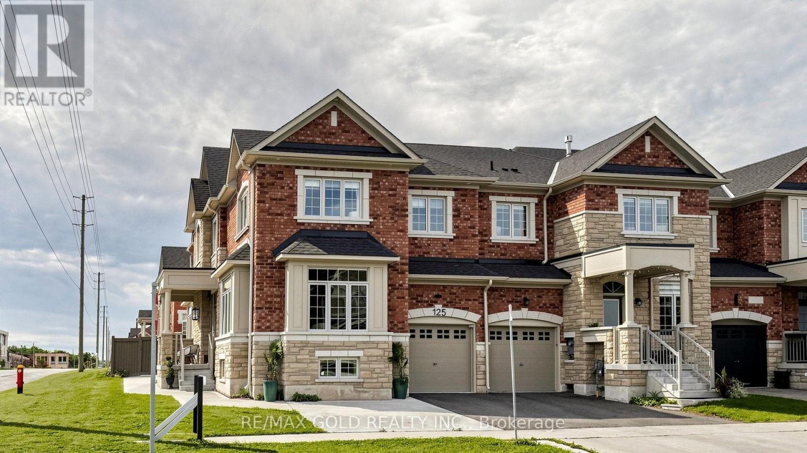 Single Family at 125 Burnhamthorpe Road, Oakville (GO Glenorchy), Ontario - Photo 1 - RE/MAX Garden City Realty