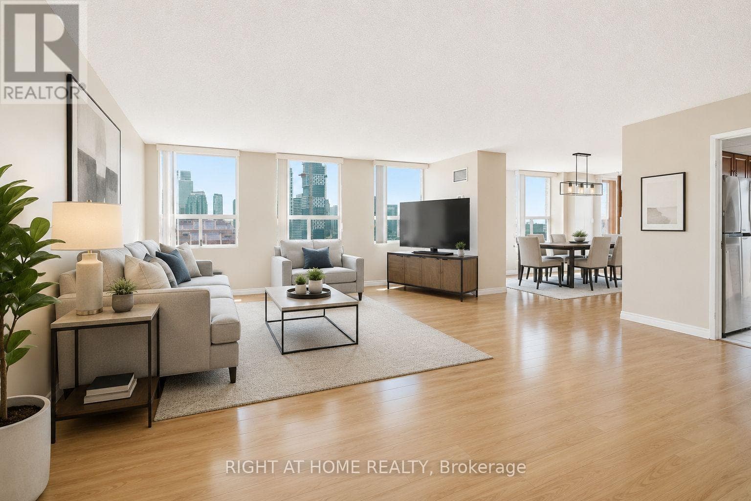 2507- 3650 Kaneff Crescent