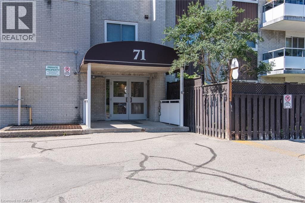 Single Family at 310- 71 VANIER Drive, Kitchener, Ontario - Photo 5 - RE/MAX Garden City Realty