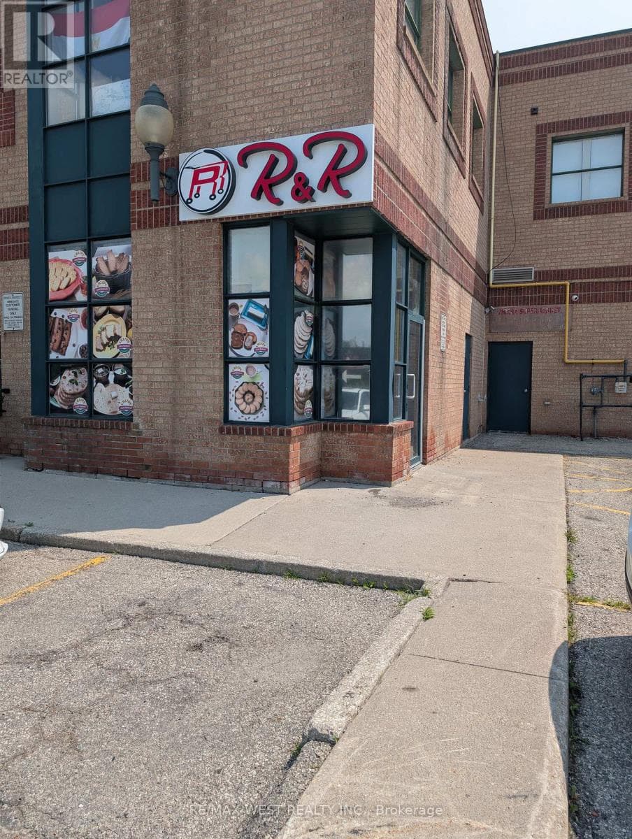 Retail at 4- 1965 Britannia Road, Mississauga (Streetsville), Ontario - Photo 3 - RE/MAX Garden City Realty