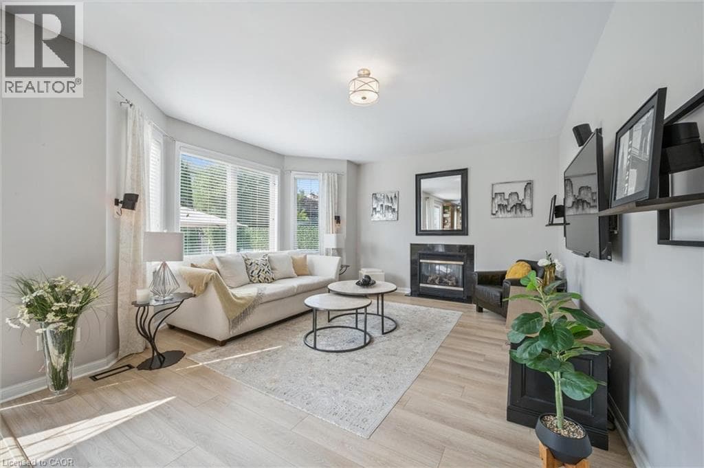 Single Family at 79 ZIEMAN Crescent, Cambridge, Ontario - Photo 10 - RE/MAX Garden City Realty