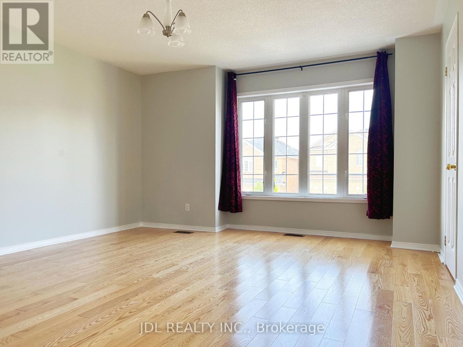 Single Family at 15 Maffey Crescent, Richmond Hill (Westbrook), Ontario - Photo 3 - RE/MAX Garden City Realty