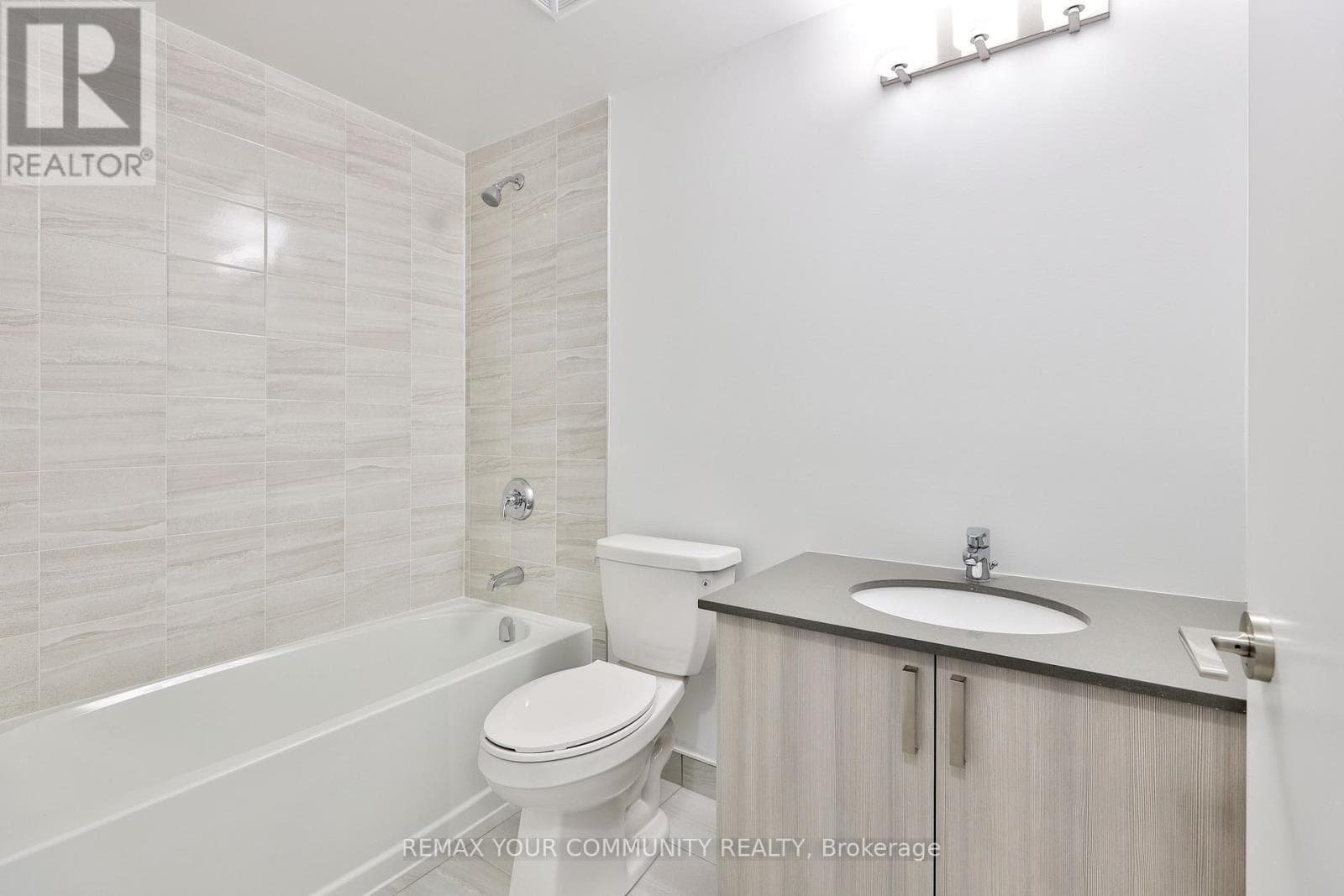 Single Family at 614- 1480 Bayly Street, Pickering (Bay Ridges), Ontario - Photo 7 - RE/MAX Garden City Realty