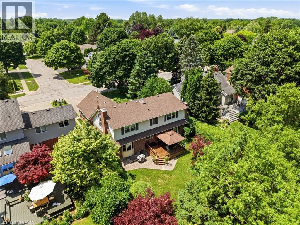 Single Family at 15 THE PROMENADE, Niagara-on-the-Lake, Ontario - Photo 2 - RE/MAX Garden City Realty