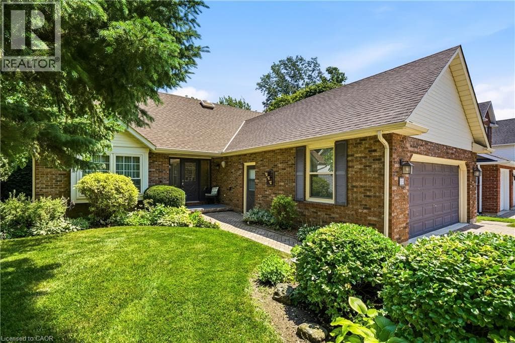 Single Family at 15 THE PROMENADE, Niagara-on-the-Lake, Ontario - Photo 5 - RE/MAX Garden City Realty