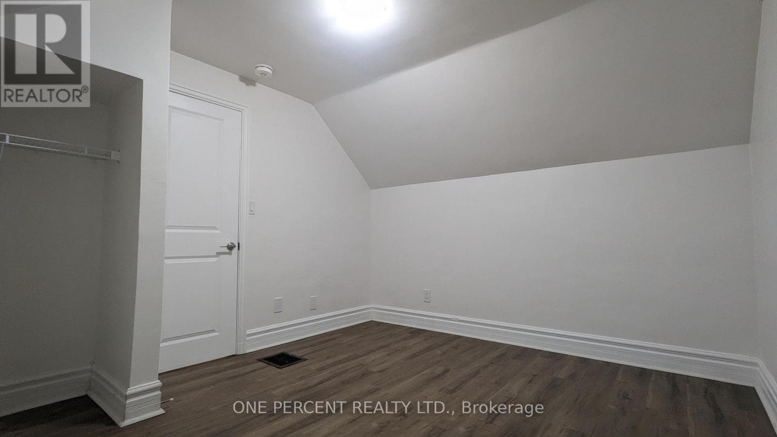 Single Family at 1- 249 East 18th Street, Hamilton (Inch Park), Ontario - Photo 10 - RE/MAX Garden City Realty