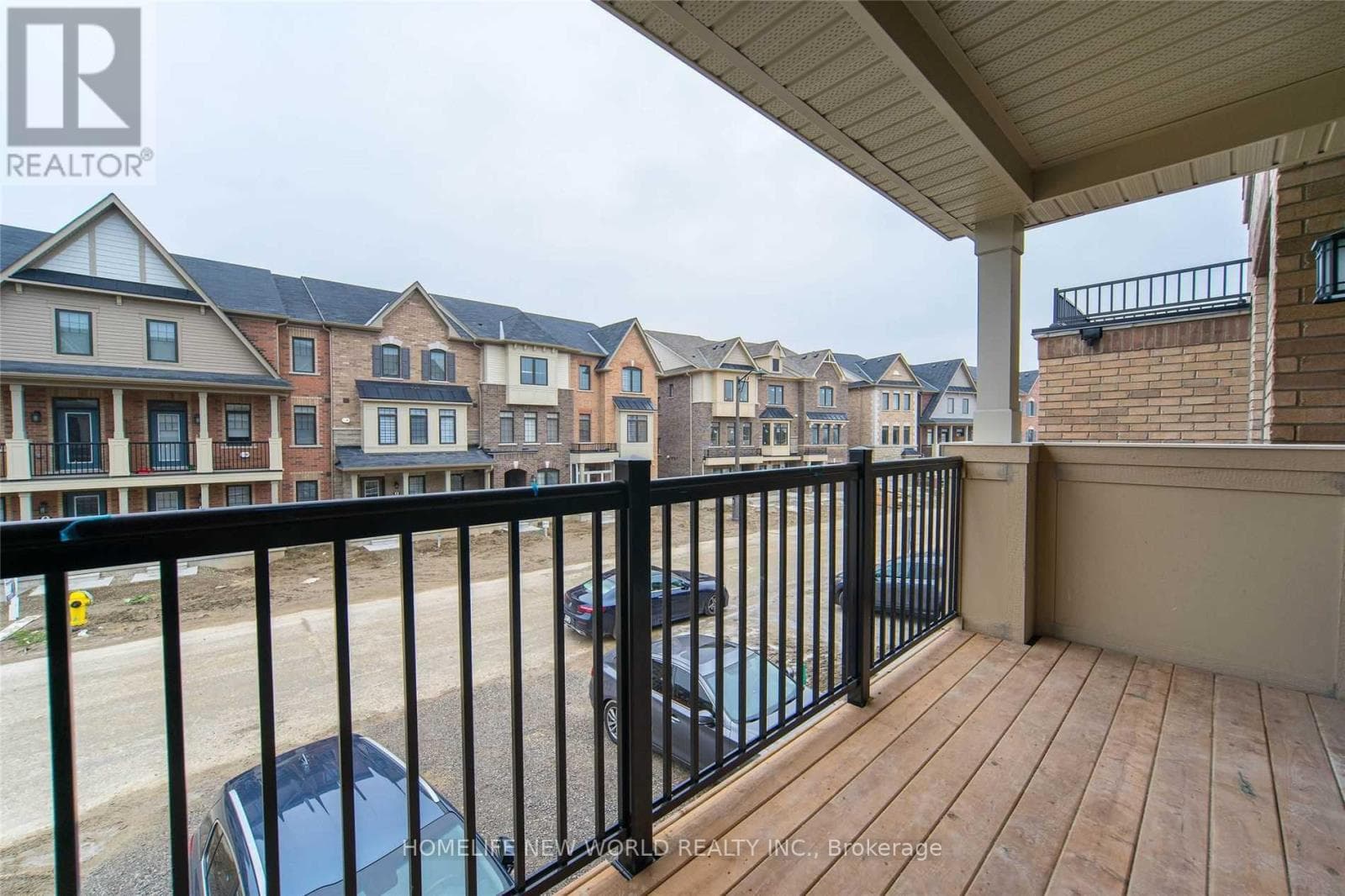 Single Family at 5 Delft Drive, Markham (Victoria Square), Ontario - Photo 4 - RE/MAX Garden City Realty