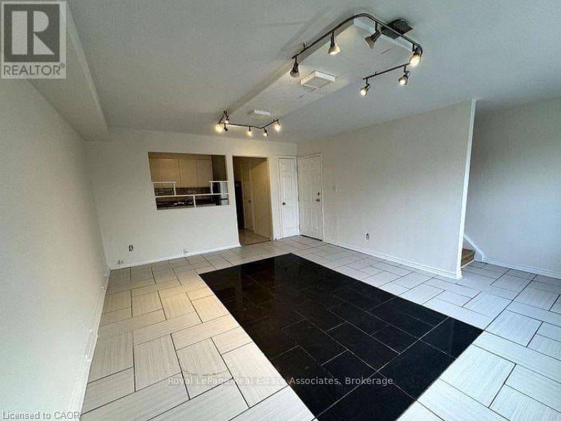 Single Family at 1- 3071 Hurontario Street, Mississauga (Cooksville), Ontario - Photo 3 - RE/MAX Garden City Realty