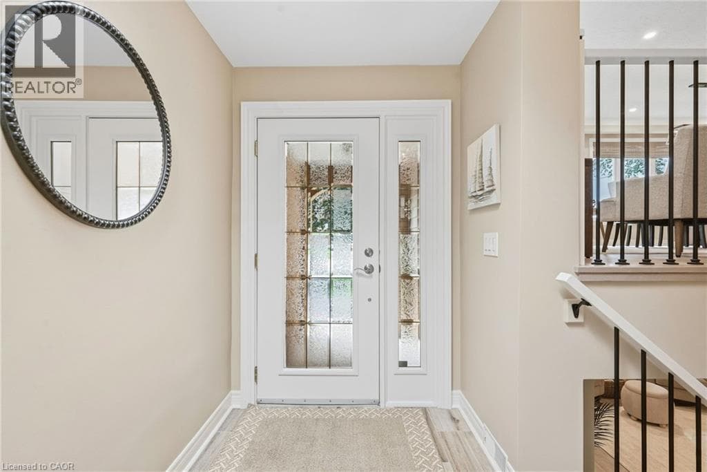 Single Family at 39 ROSEMOUNT Avenue, Port Colborne, Ontario - Photo 5 - RE/MAX Garden City Realty