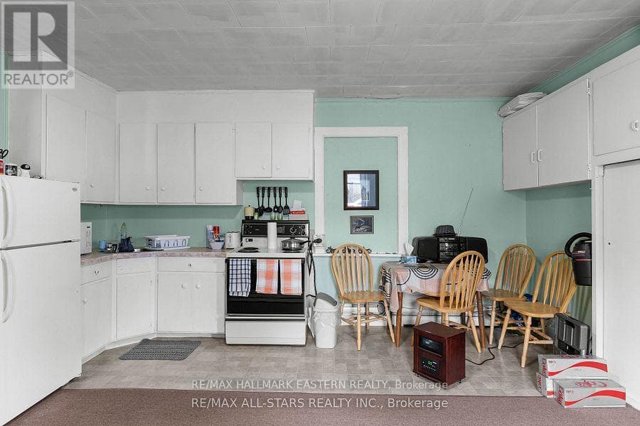 Multi-family at 15 Albert Street, Selwyn, Ontario - Photo 4 - RE/MAX Garden City Realty