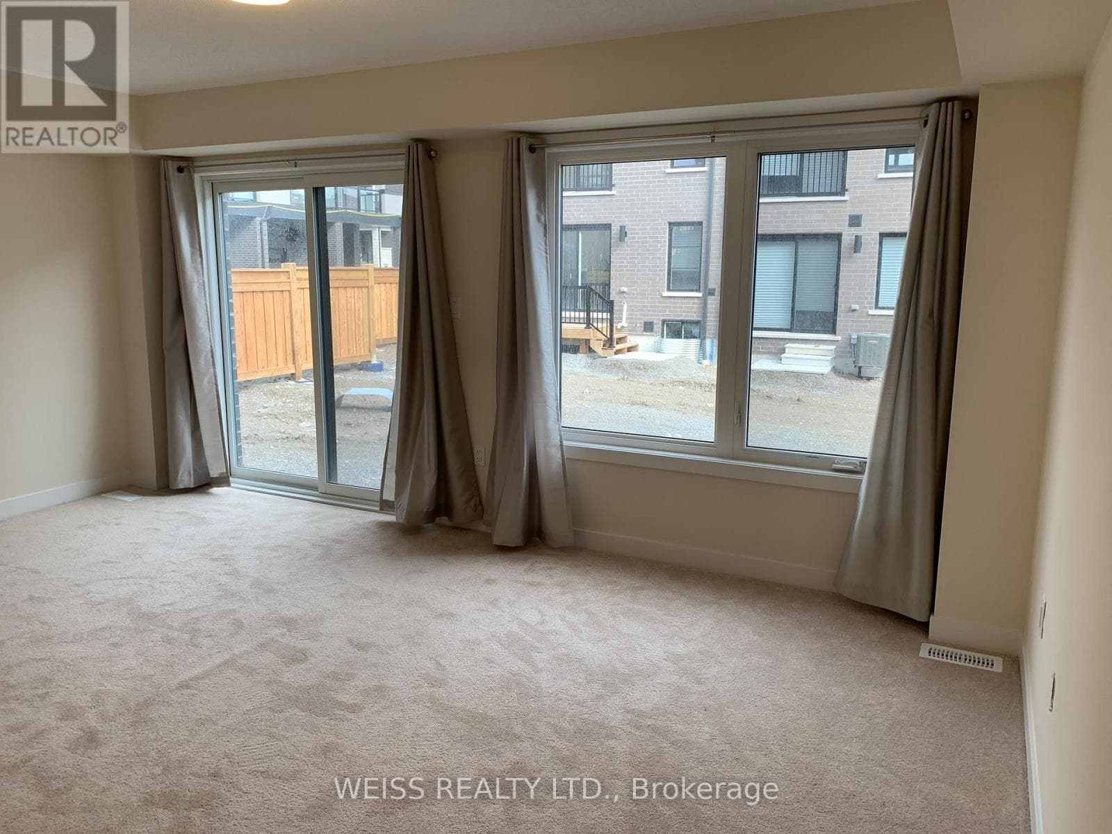 Single Family at 1604 Moonbeam Glen, Pickering (Duffin Heights), Ontario - Photo 3 - RE/MAX Garden City Realty