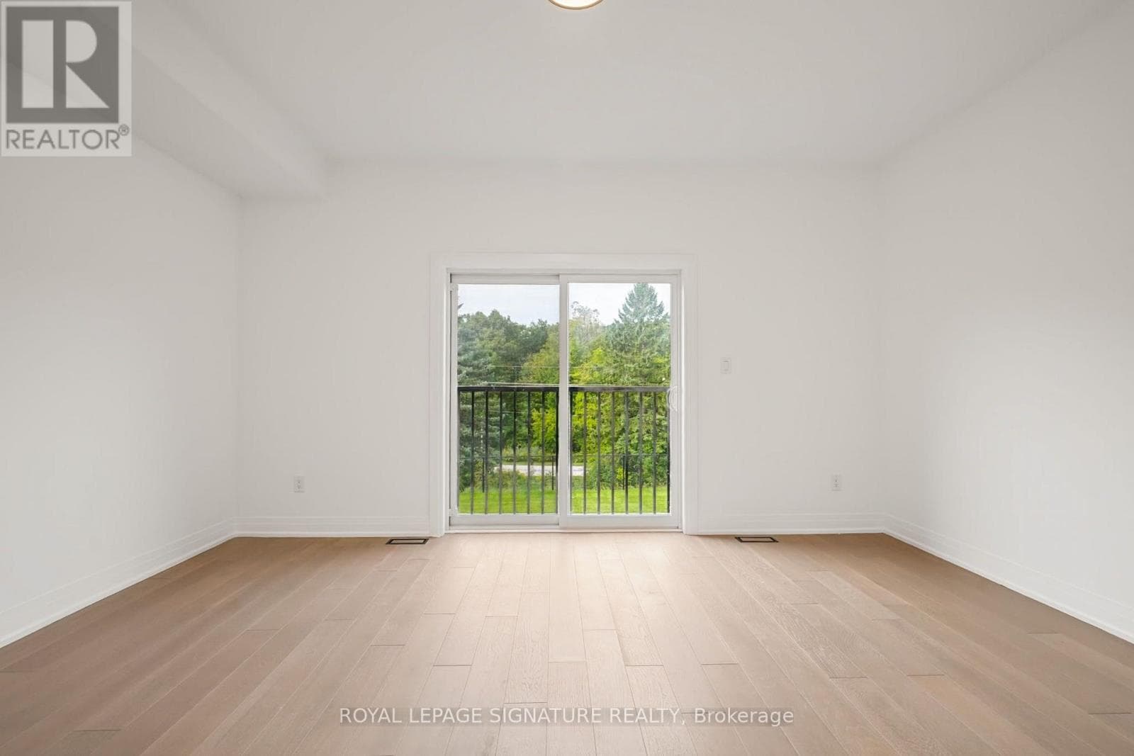 Single Family at 11- 6636 Clock Court, Mississauga (Meadowvale), Ontario - Photo 8 - RE/MAX Garden City Realty
