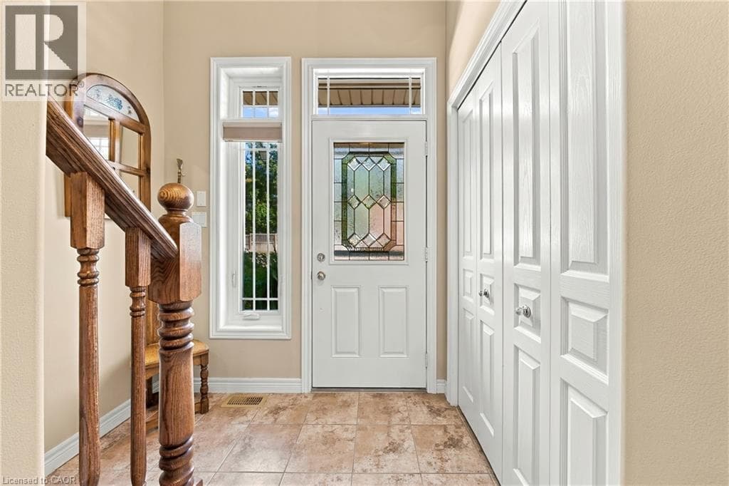 Single Family at 44- 31 BOOK Road, Grimsby, Ontario - Photo 5 - RE/MAX Garden City Realty