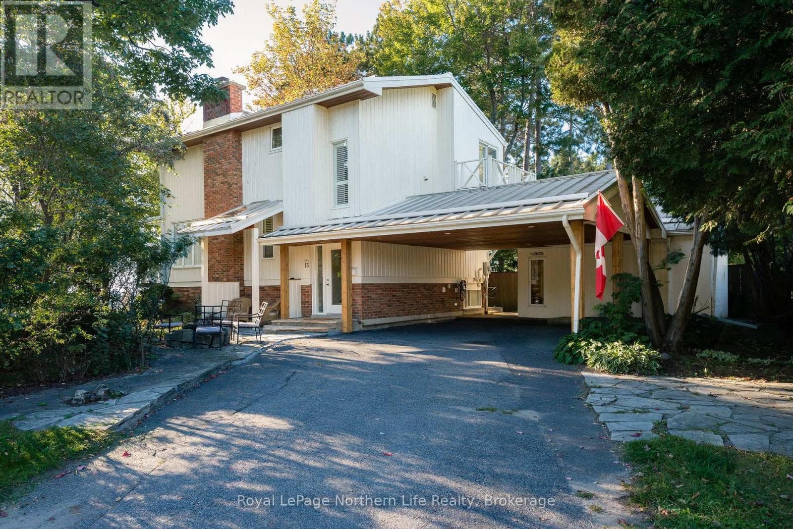 Single Family at 13 Shore Acres Boulevard, North Bay (Ferris), Ontario - Photo 3 - RE/MAX Garden City Realty