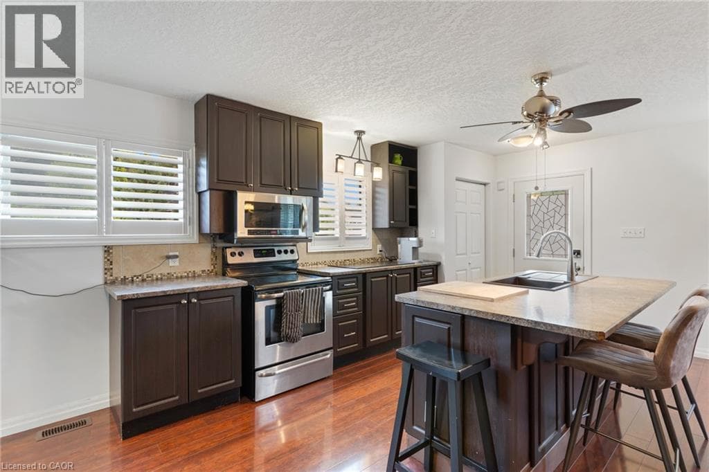 Single Family at 63 CEDARHILL Crescent, Kitchener, Ontario - Photo 9 - RE/MAX Garden City Realty