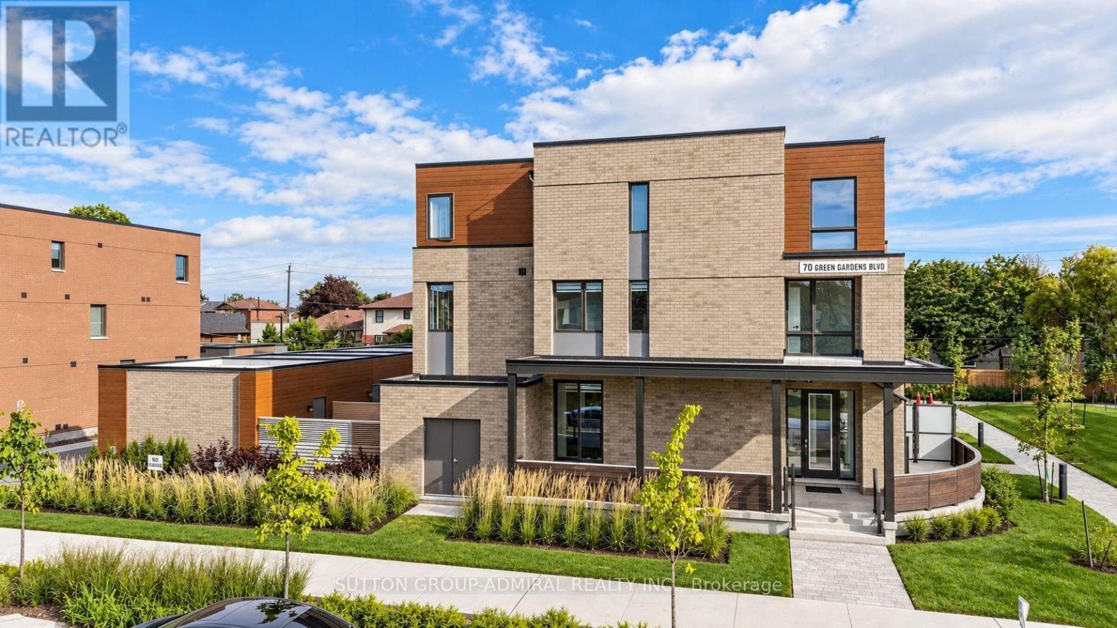 1- 70 Green Gardens Boulevard