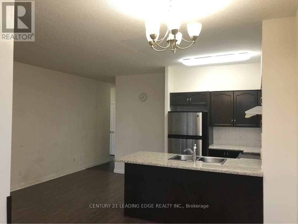 Single Family at 107- 7373 Kennedy Road, Markham (Milliken Mills East), Ontario - Photo 6 - RE/MAX Garden City Realty