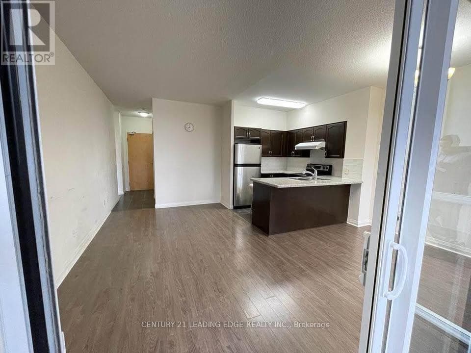 Single Family at 107- 7373 Kennedy Road, Markham (Milliken Mills East), Ontario - Photo 5 - RE/MAX Garden City Realty