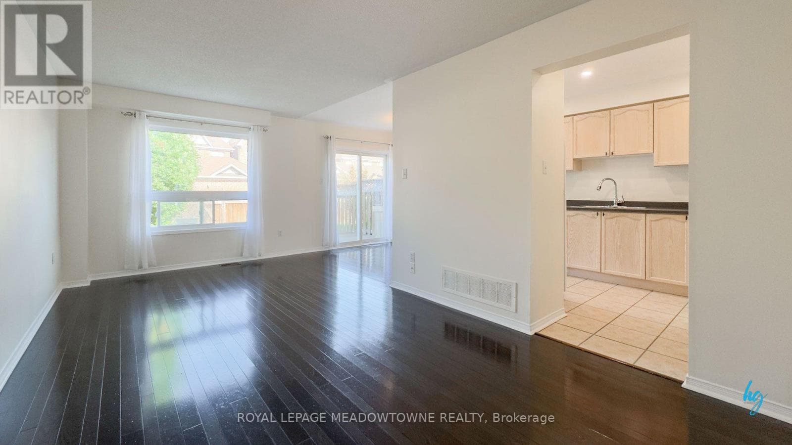 Single Family at 3561 Southwick Street, Mississauga (Churchill Meadows), Ontario - Photo 4 - RE/MAX Garden City Realty