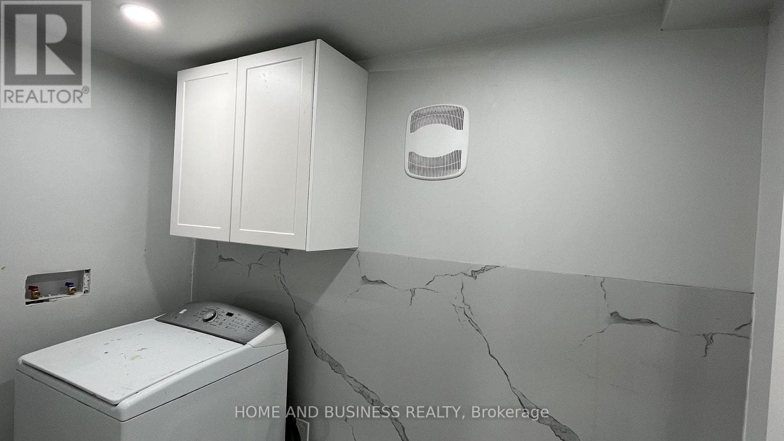 Single Family at 1- 2 patricia Street, Thorold (Thorold Downtown), Ontario - Photo 9 - RE/MAX Garden City Realty