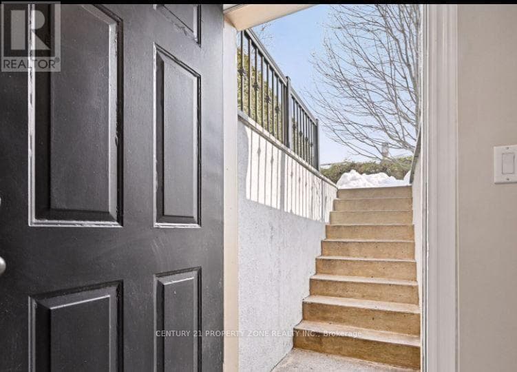 Multi-family at 1534 Hollywell Avenue, Mississauga (East Credit), Ontario - Photo 4 - RE/MAX Garden City Realty