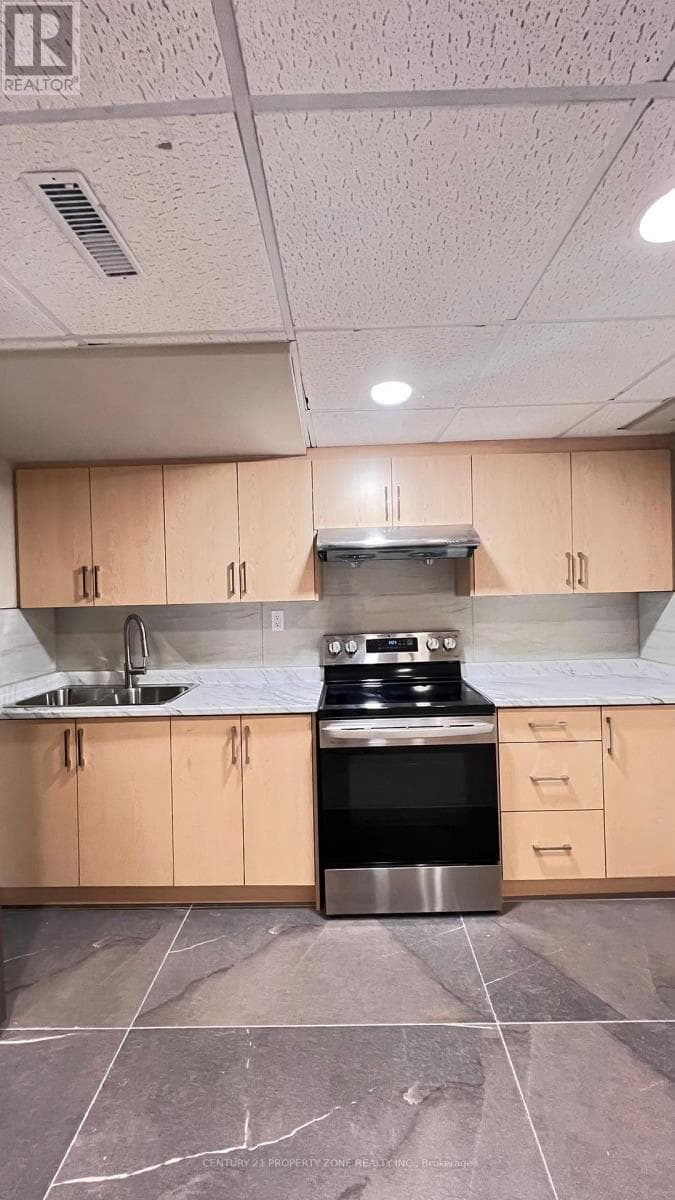 Multi-family at 1534 Hollywell Avenue, Mississauga (East Credit), Ontario - Photo 5 - RE/MAX Garden City Realty