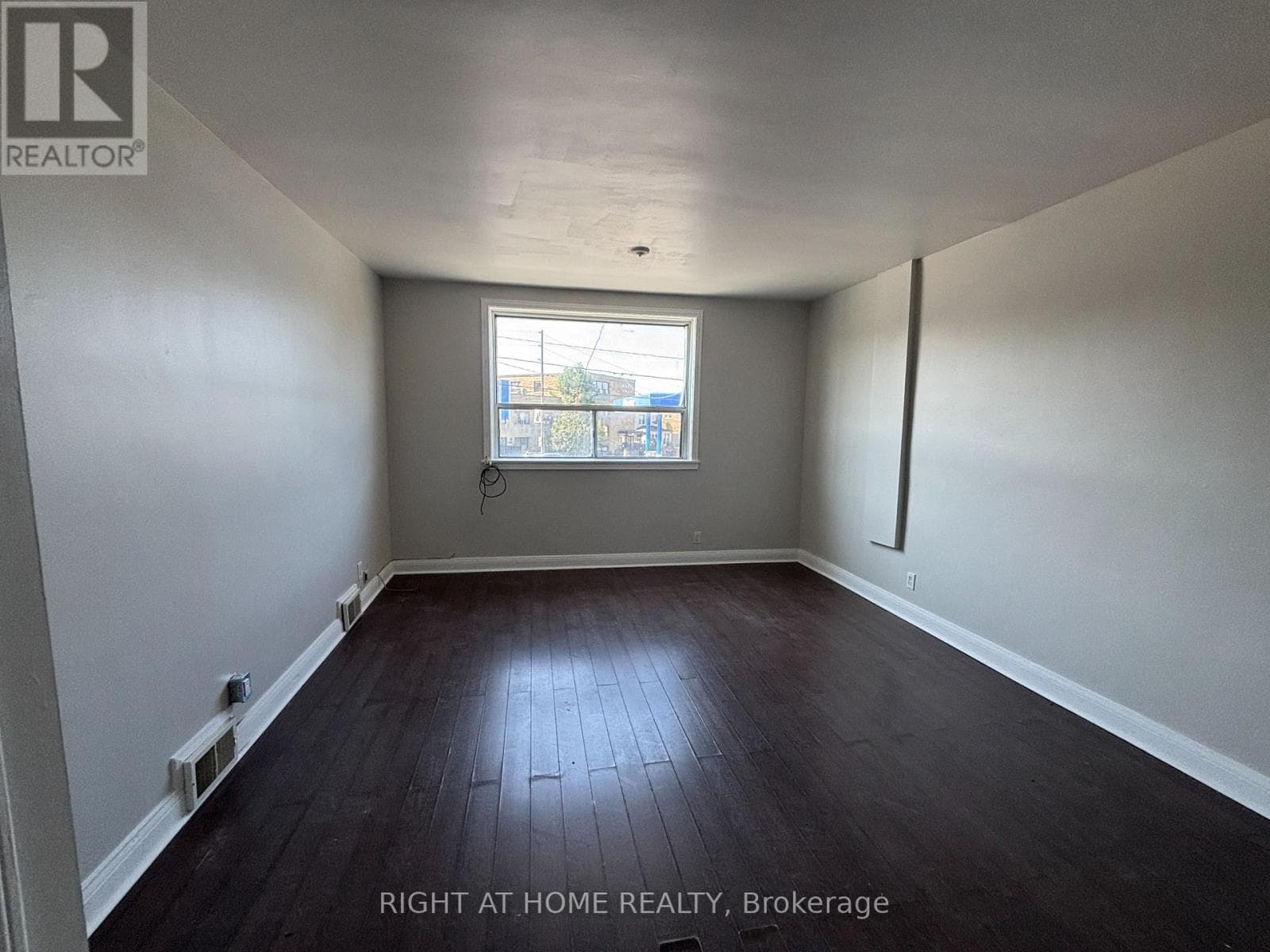 Single Family at 503 Oakwood Avenue, Toronto (Oakwood Village), Ontario - Photo 3 - RE/MAX Garden City Realty