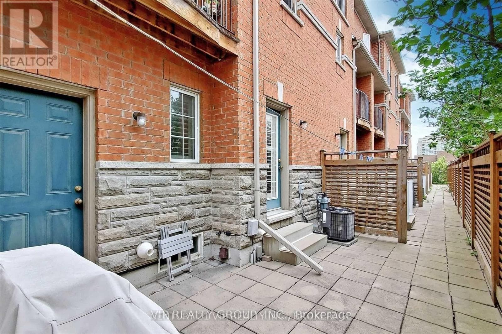 Single Family at 294 Church Street, Richmond Hill (Harding), Ontario - Photo 7 - RE/MAX Garden City Realty