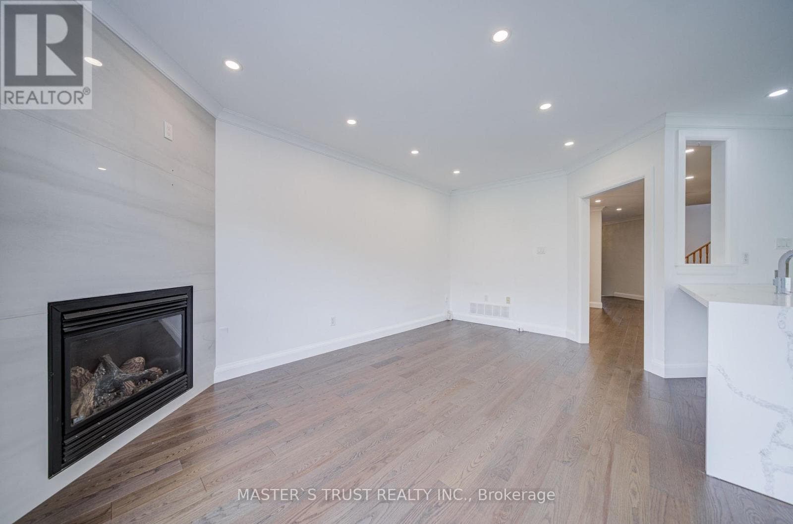Single Family at 15 Mirando Street, Richmond Hill (Westbrook), Ontario - Photo 6 - RE/MAX Garden City Realty