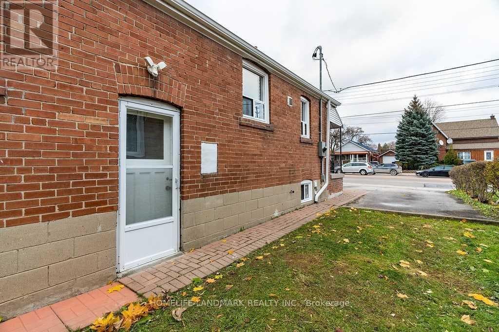Single Family at 1356 Warden Avenue, Toronto (Wexford-Maryvale), Ontario - Photo 5 - RE/MAX Garden City Realty