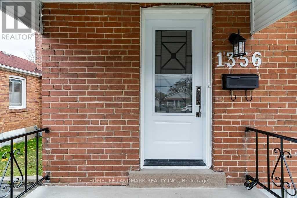 Single Family at 1356 Warden Avenue, Toronto (Wexford-Maryvale), Ontario - Photo 9 - RE/MAX Garden City Realty