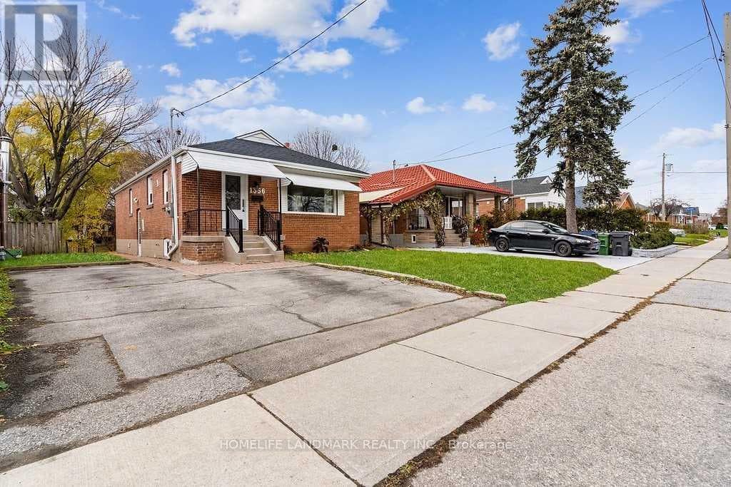 Single Family at Bsmt- 1356 Warden Avenue, Toronto (Wexford-Maryvale), Ontario - Photo 3 - RE/MAX Garden City Realty