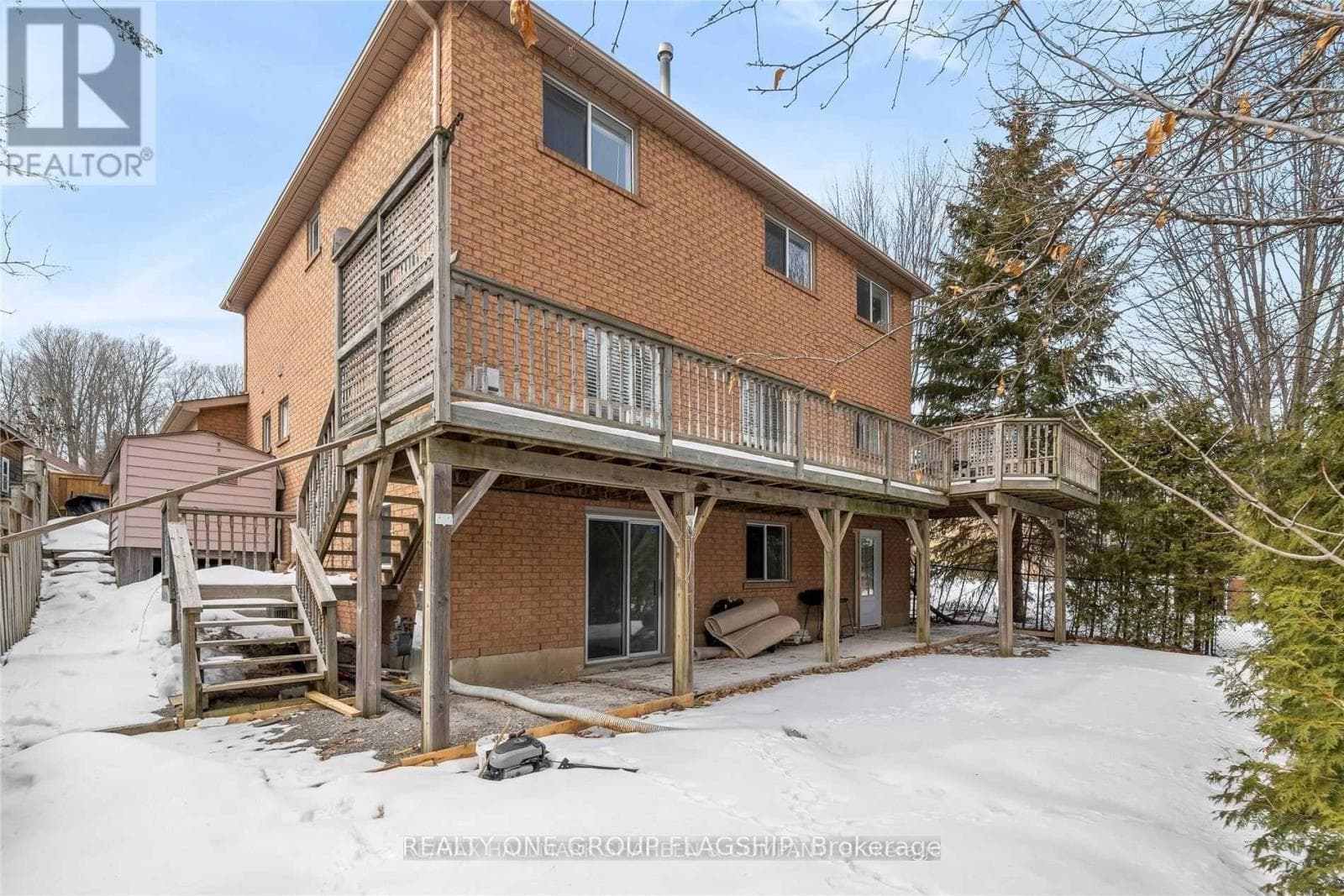 Single Family at 355 Carruthers Avenue, Newmarket (Summerhill Estates), Ontario - Photo 7 - RE/MAX Garden City Realty