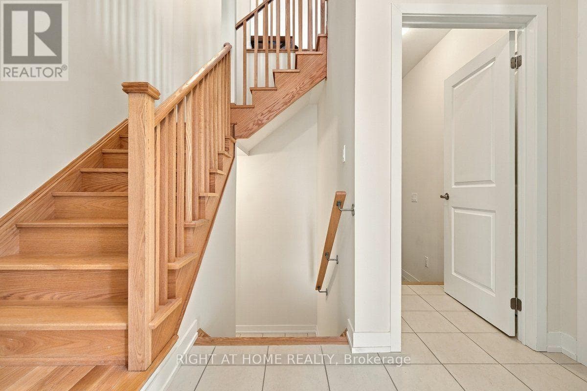 Single Family at 3081 Welsman Garden, Oakville (JM Joshua Meadows), Ontario - Photo 6 - RE/MAX Garden City Realty