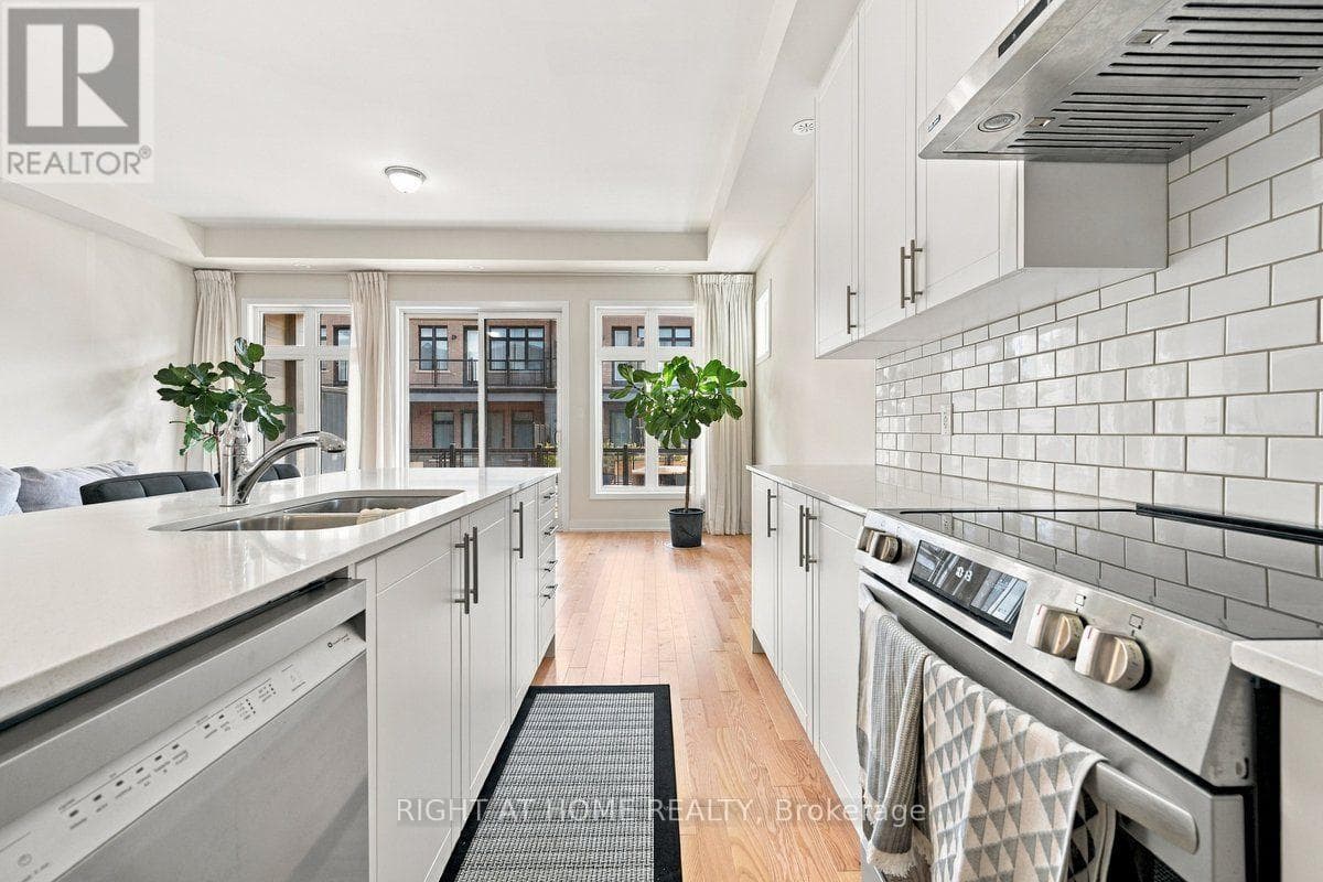 Single Family at 3081 Welsman Garden, Oakville (JM Joshua Meadows), Ontario - Photo 8 - RE/MAX Garden City Realty