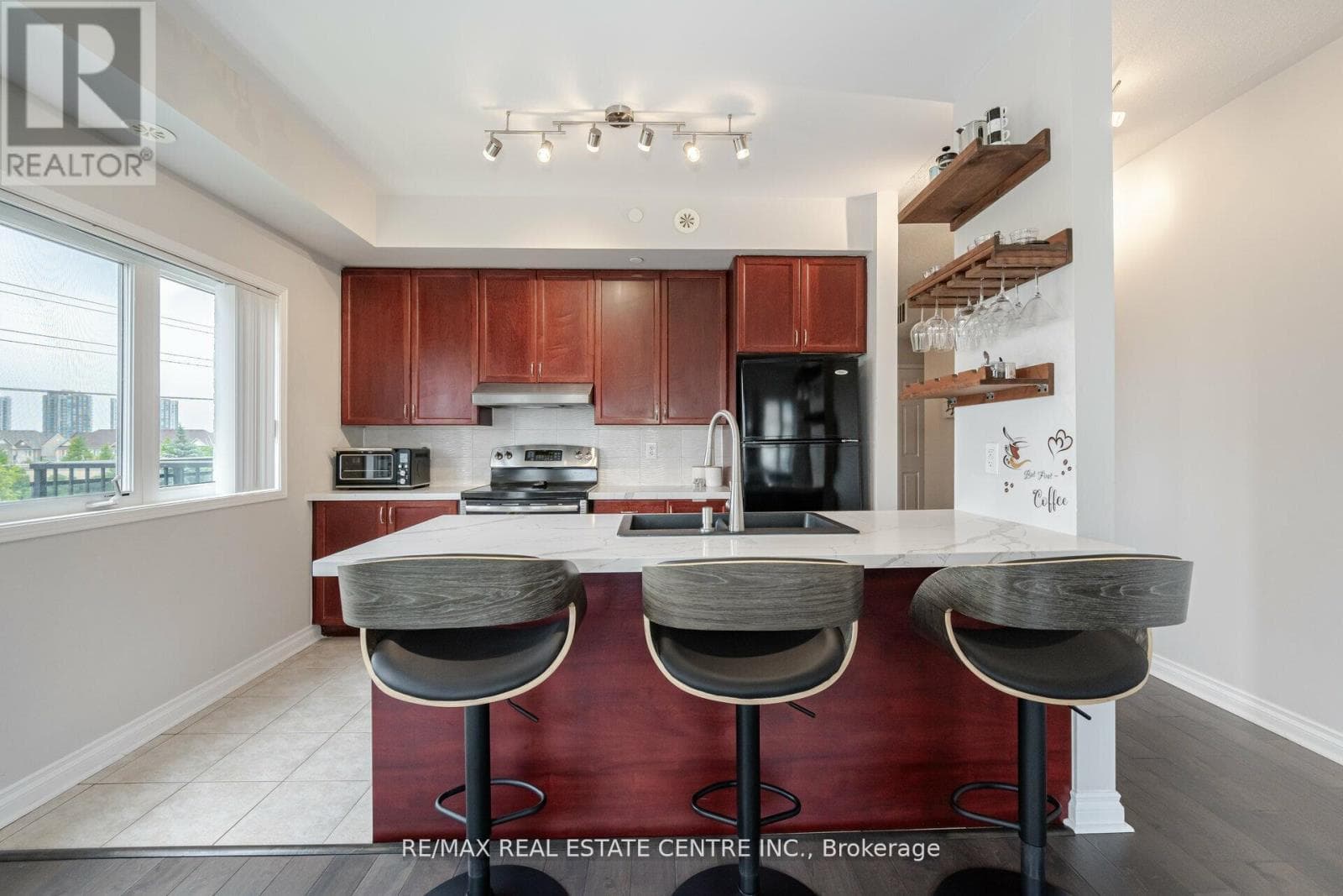 Single Family at 305- 5150 Winston Churchill Boulevard, Mississauga (Churchill Meadows), Ontario - Photo 10 - RE/MAX Garden City Realty
