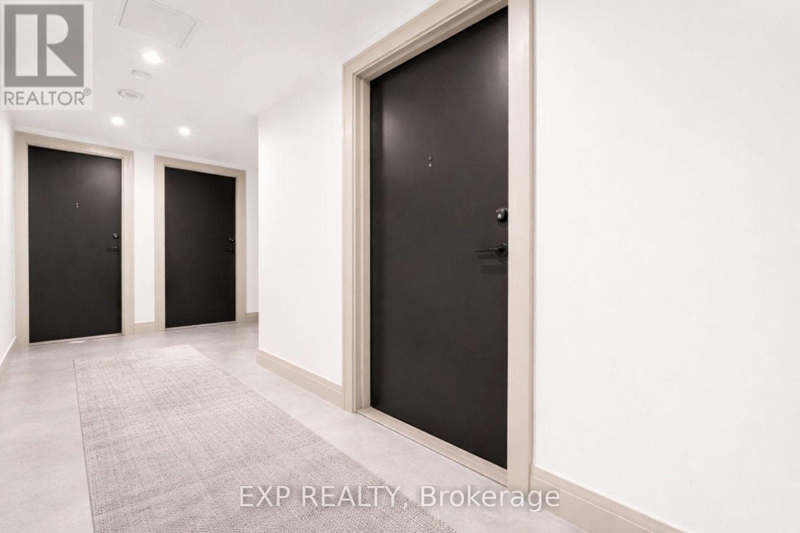 Single Family at 811- 556 Marlee Avenue, Toronto (Yorkdale-Glen Park), Ontario - Photo 5 - RE/MAX Garden City Realty