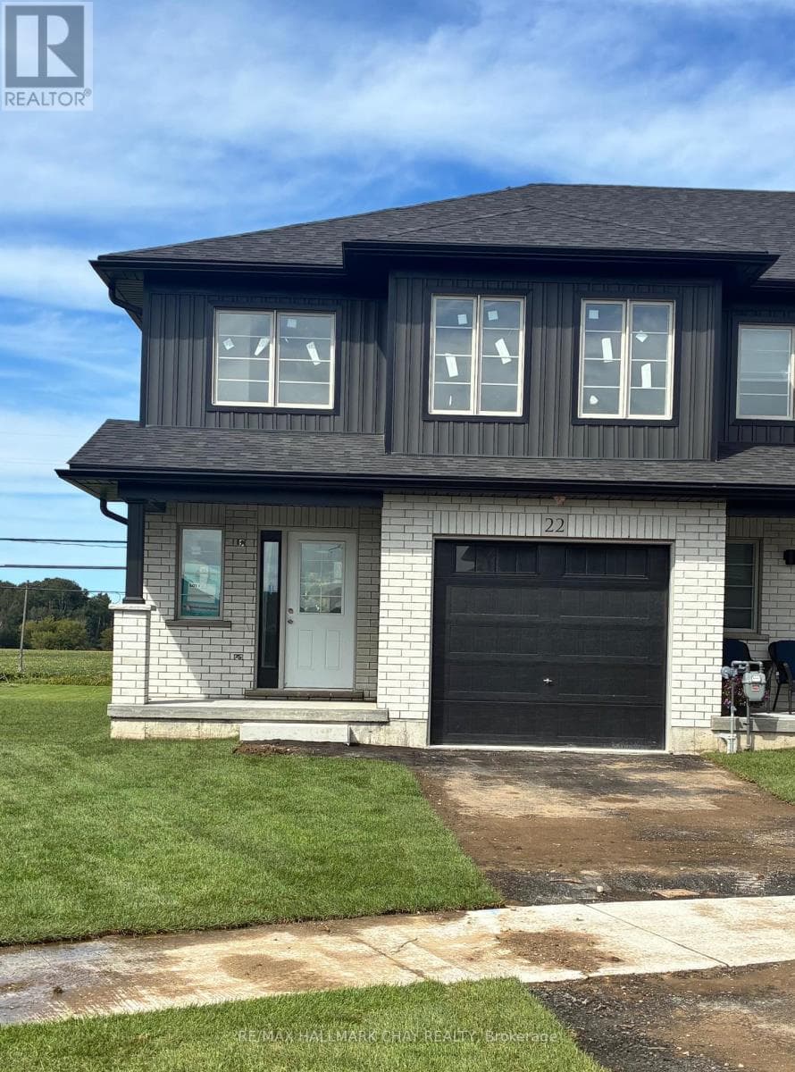 22 Strath Crescent