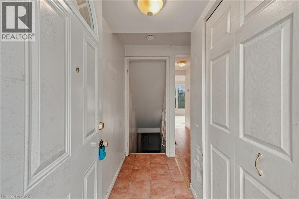 Single Family at 10- 487 ELGIN Street, Cambridge, Ontario - Photo 6 - RE/MAX Garden City Realty