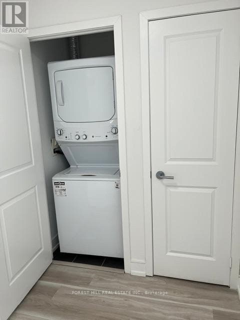 Single Family at 218- 320 Tweedsmuir Avenue, Toronto (Forest Hill South), Ontario - Photo 7 - RE/MAX Garden City Realty