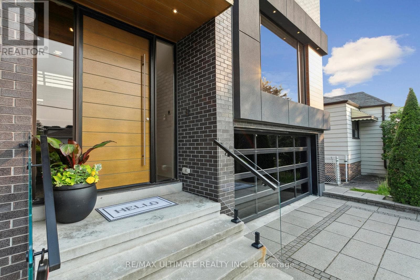 Single Family at 1139 Glengrove Avenue, Toronto (Yorkdale-Glen Park), Ontario - Photo 3 - RE/MAX Garden City Realty