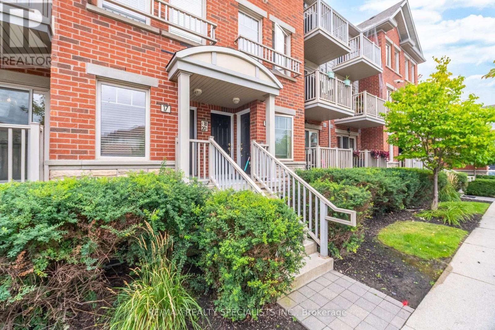 Single Family at 17- 3250 Bentley Drive, Mississauga (Churchill Meadows), Ontario - Photo 2 - RE/MAX Garden City Realty