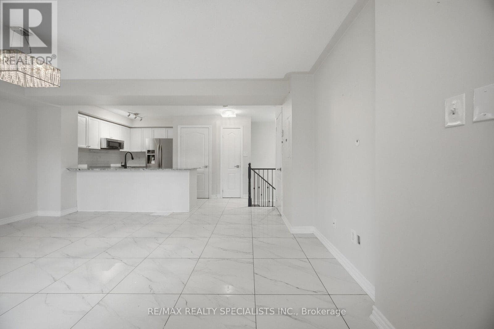 Single Family at 17- 3250 Bentley Drive, Mississauga (Churchill Meadows), Ontario - Photo 4 - RE/MAX Garden City Realty