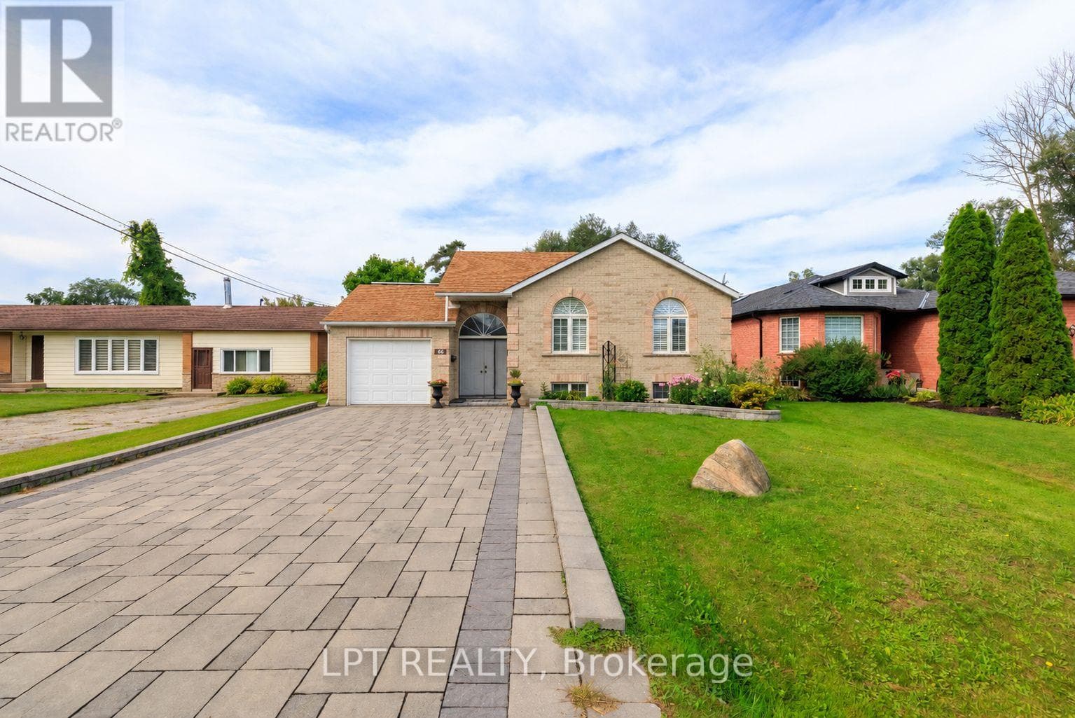 Single Family at 66 Canal Street, Georgina (Keswick South), Ontario - Photo 5 - RE/MAX Garden City Realty