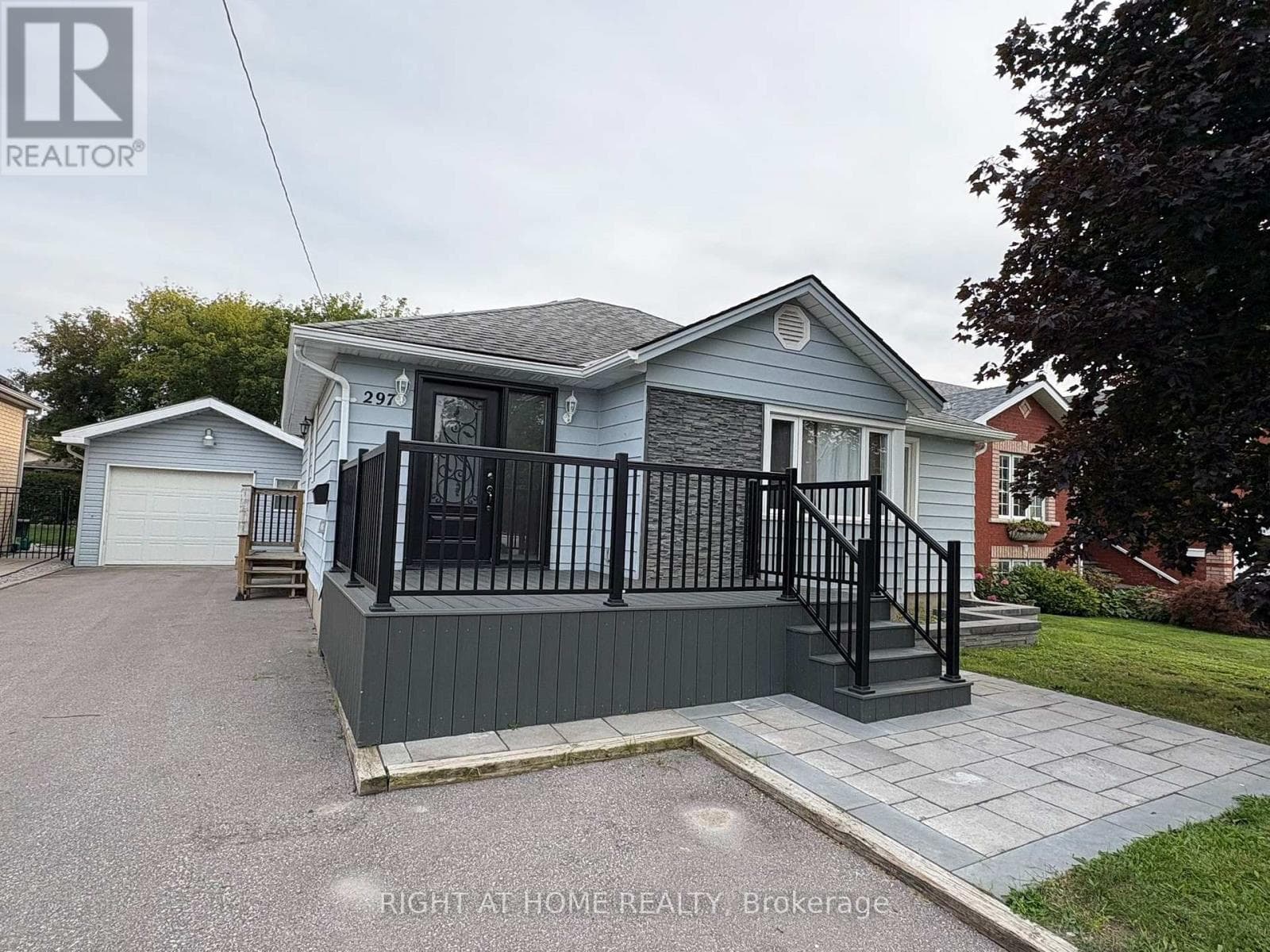 Single Family at 297 Glenwoods Avenue, Georgina (Keswick South), Ontario - Photo 2 - RE/MAX Garden City Realty
