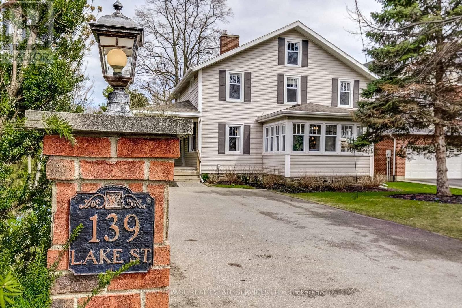 139 Lake Street