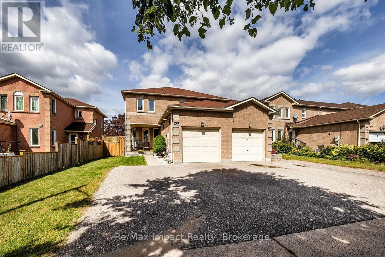 122 Wright Crescent