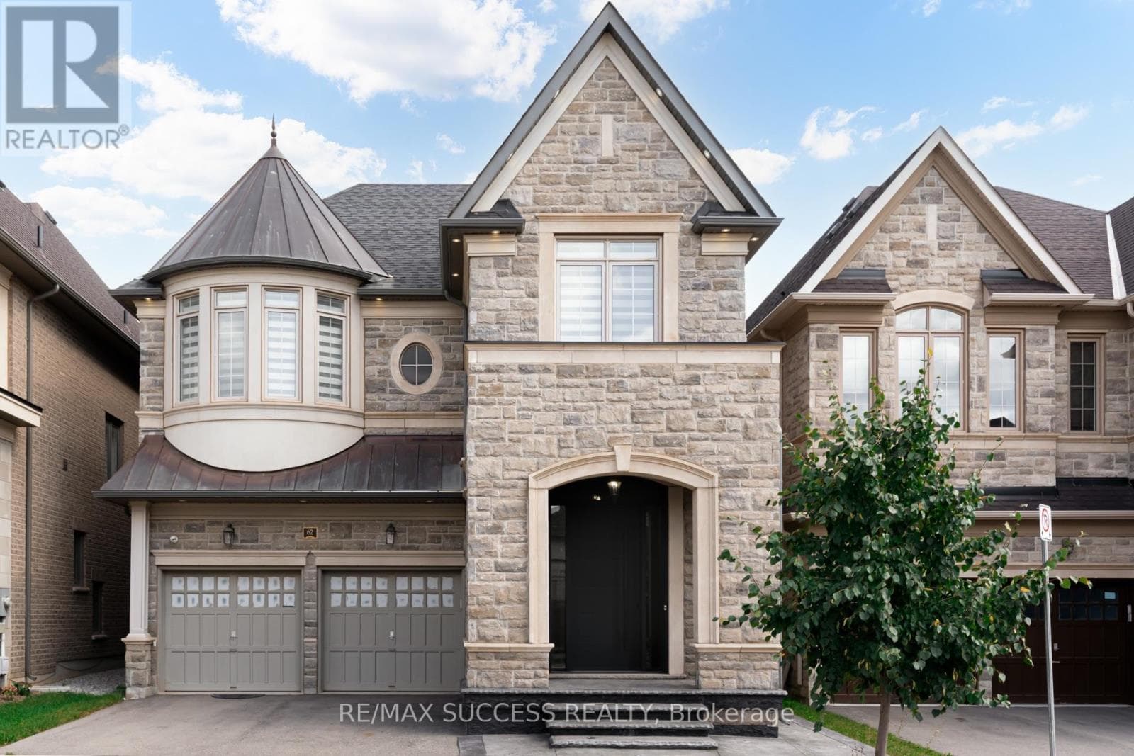 Single Family at 62 Threshing Mill Boulevard, Oakville (GO Glenorchy), Ontario - Photo 1 - RE/MAX Garden City Realty