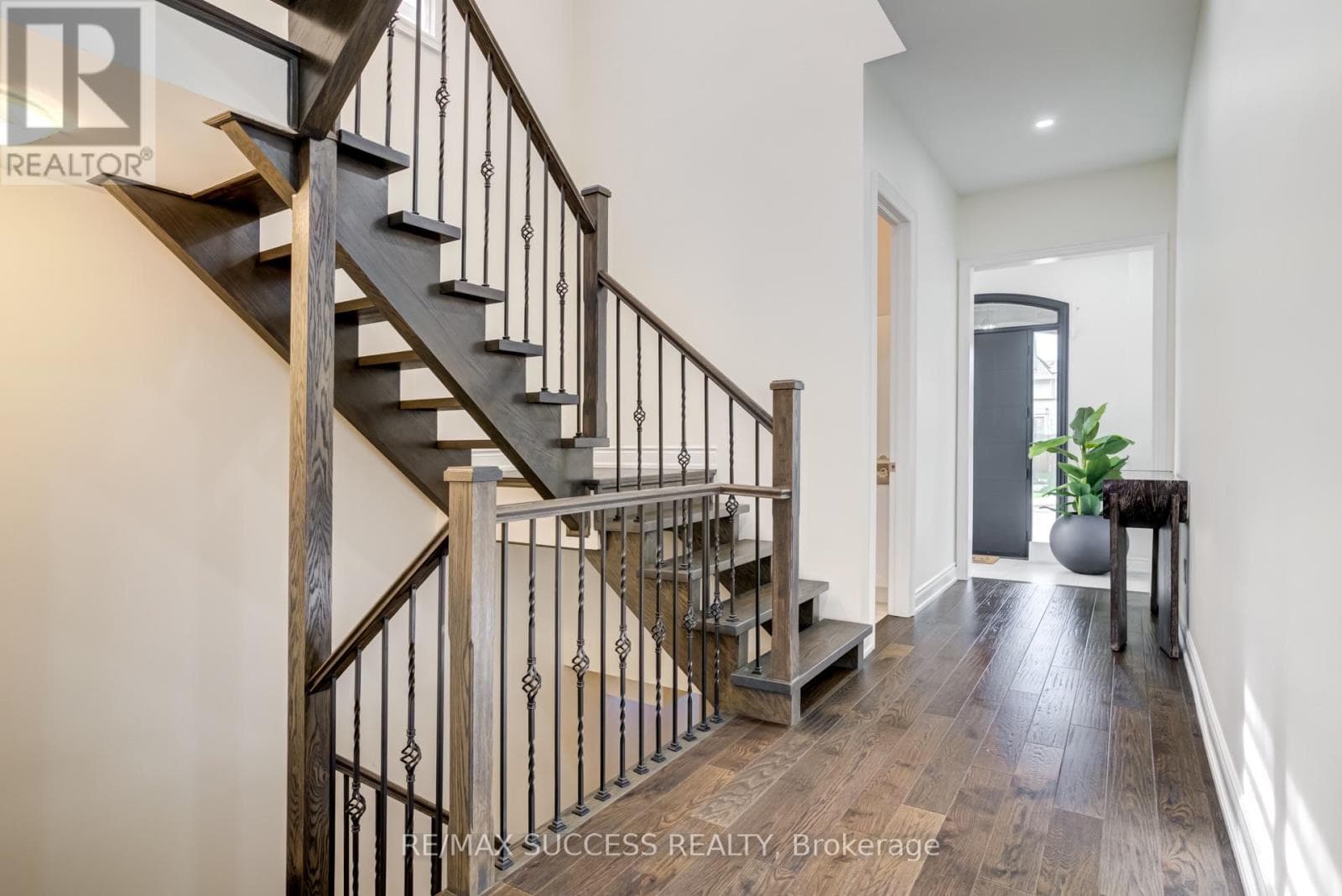 Single Family at 62 Threshing Mill Boulevard, Oakville (GO Glenorchy), Ontario - Photo 7 - RE/MAX Garden City Realty